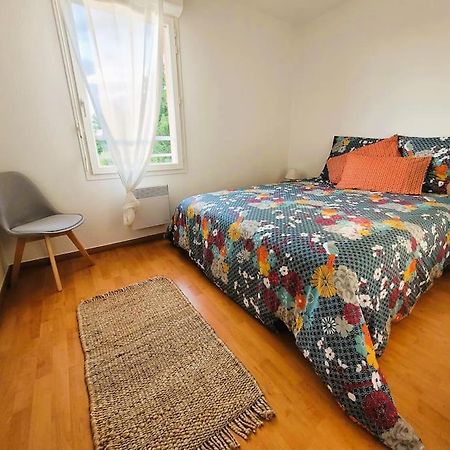 Casteljaloux Appartement 2 Chambres Balcon Parking Residence Calme Exterior foto